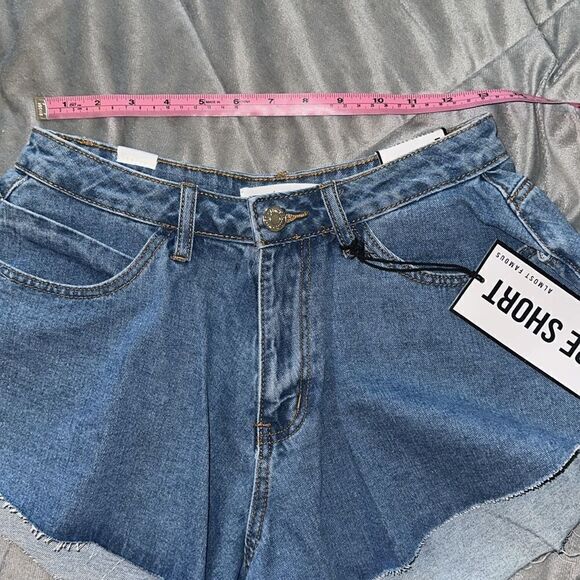 Almost Famous Flare Short Shorts Raw Hem high waist size 5 NWT new with tags - Picture 6 of 10